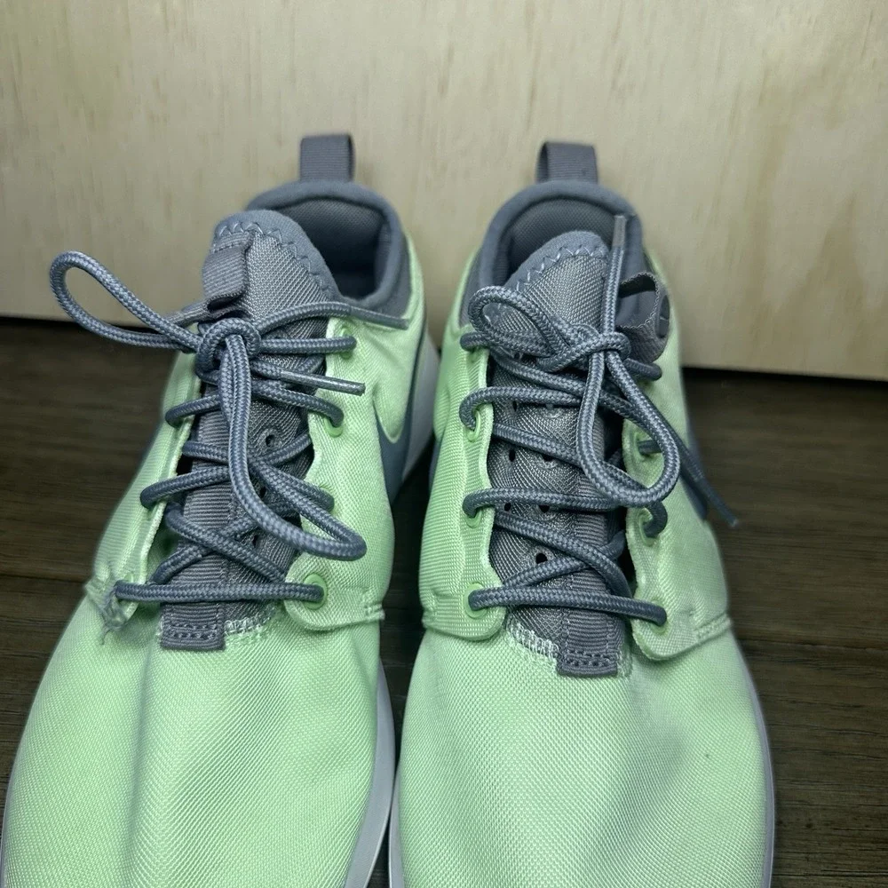 Nike Roche Two Running Trainers Green Fresh Mint Cool Grey White 303 Women's 7.5